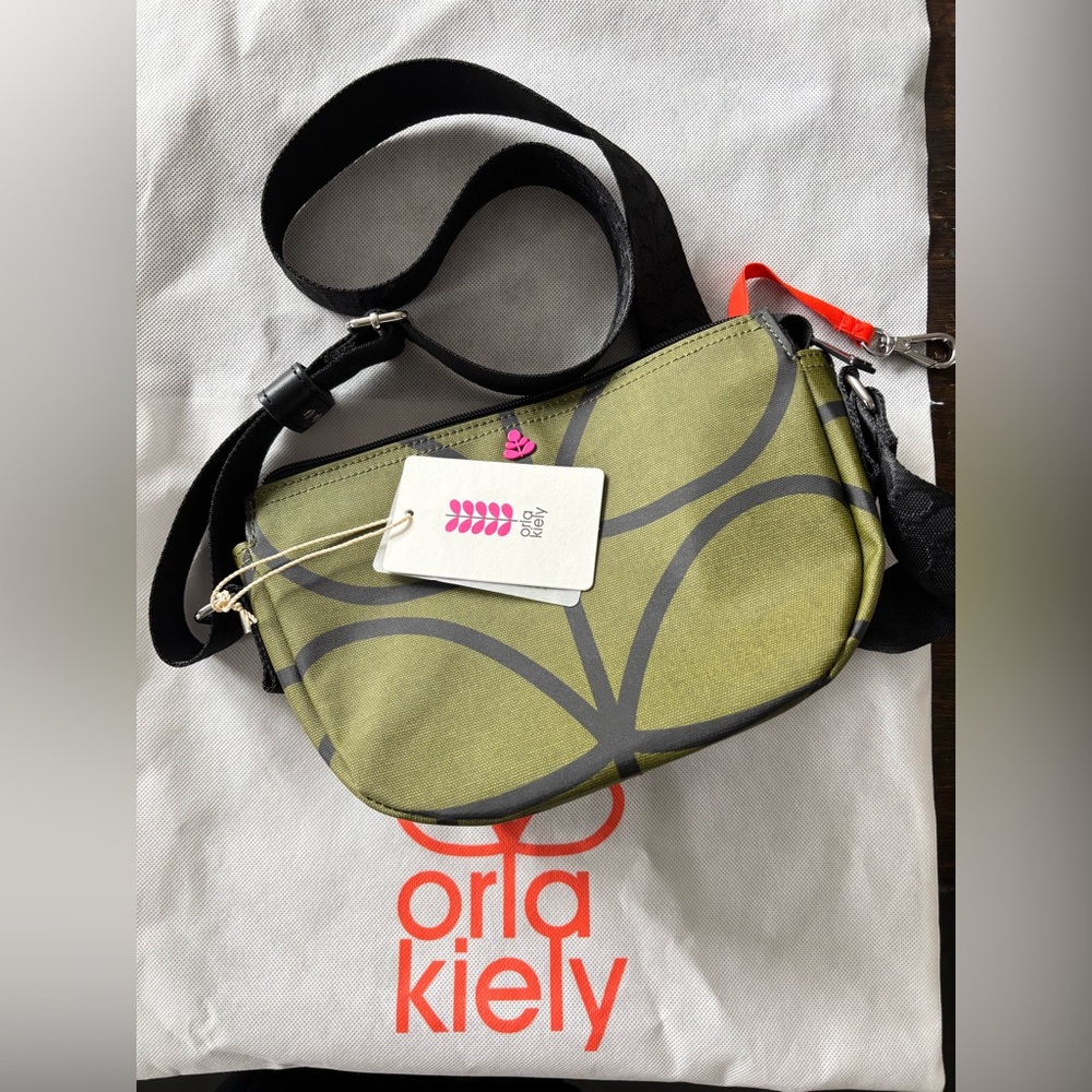 Orla Kiely Mini Rounder Crossbody Bag - Olive Green and Black